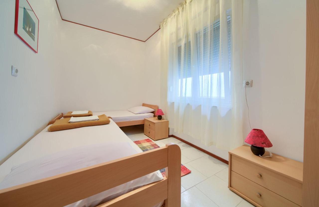 Apartments Dubravka Đảo Krk Ngoại thất bức ảnh