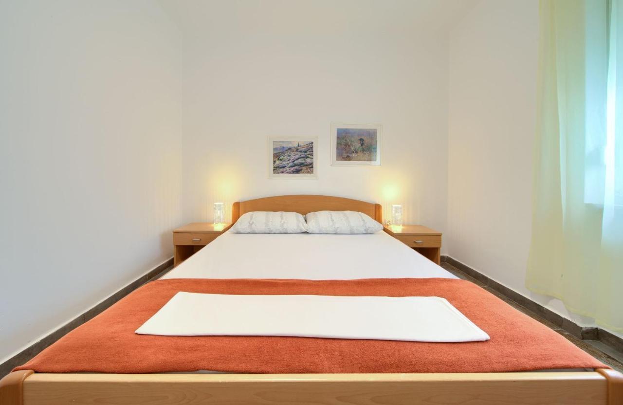 Apartments Dubravka Đảo Krk Ngoại thất bức ảnh