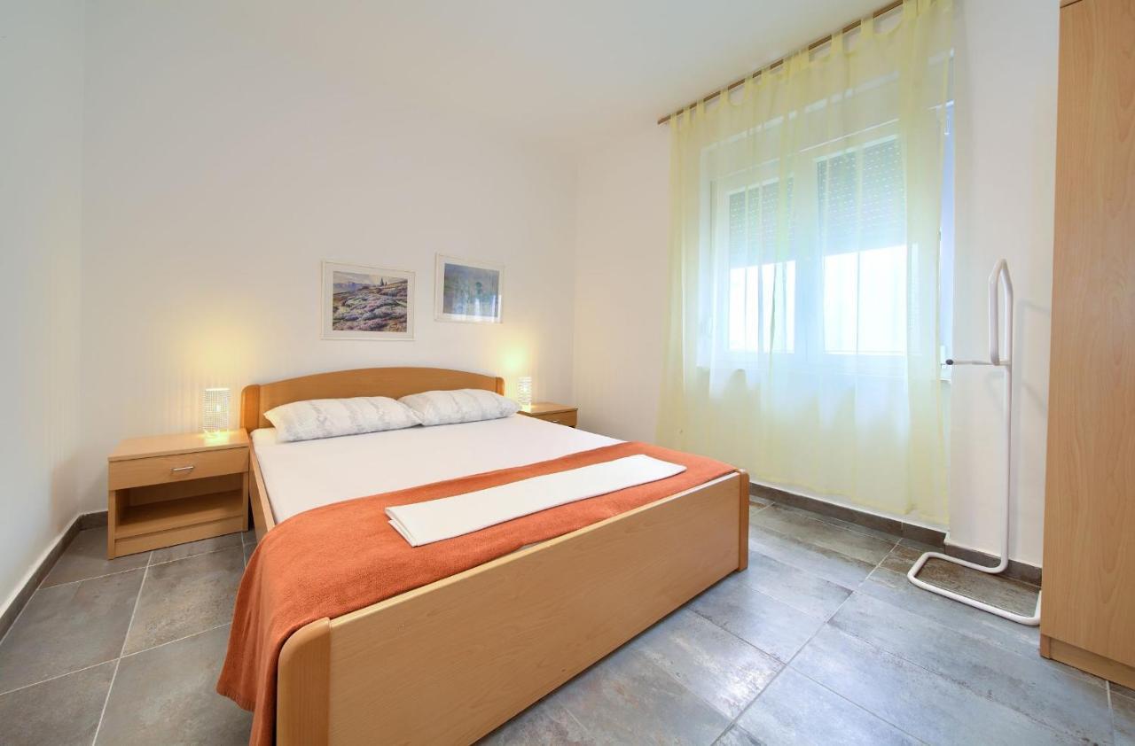 Apartments Dubravka Đảo Krk Ngoại thất bức ảnh