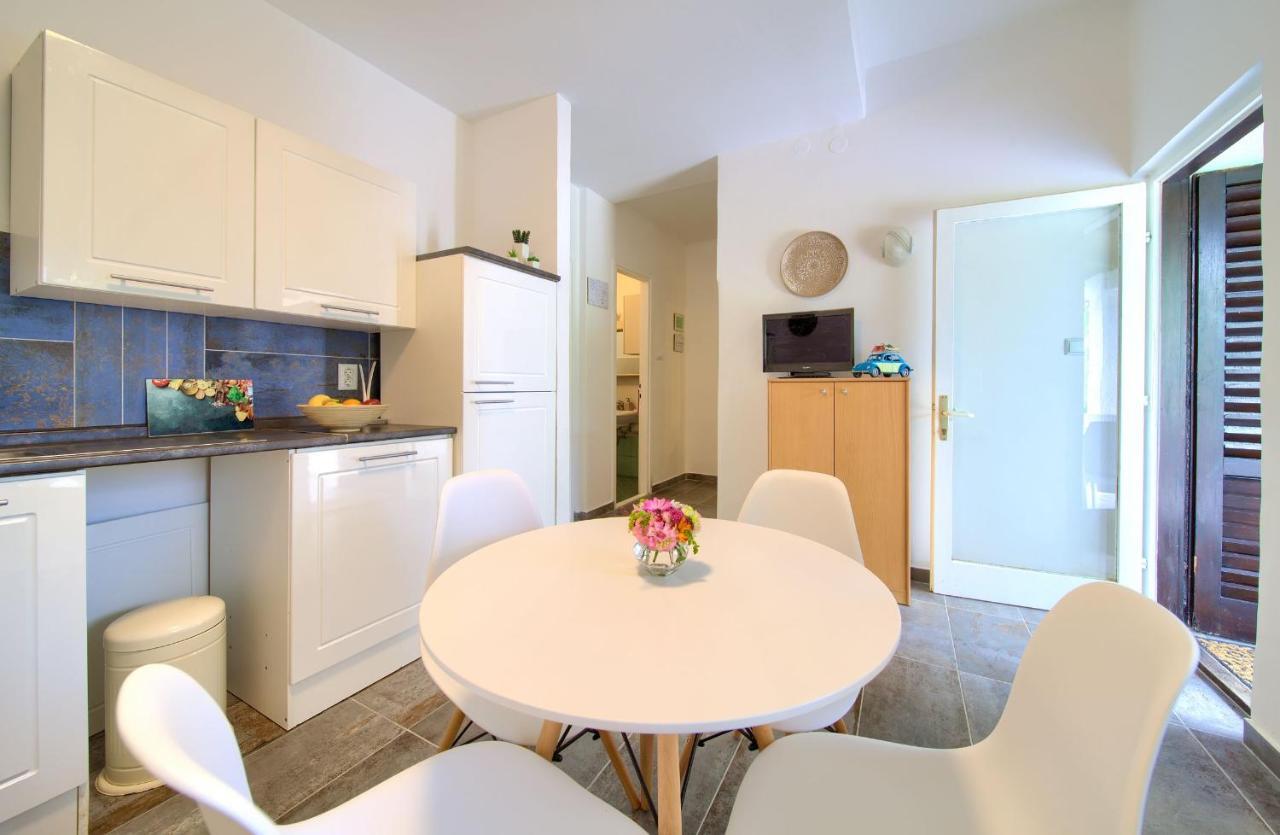 Apartments Dubravka Đảo Krk Ngoại thất bức ảnh