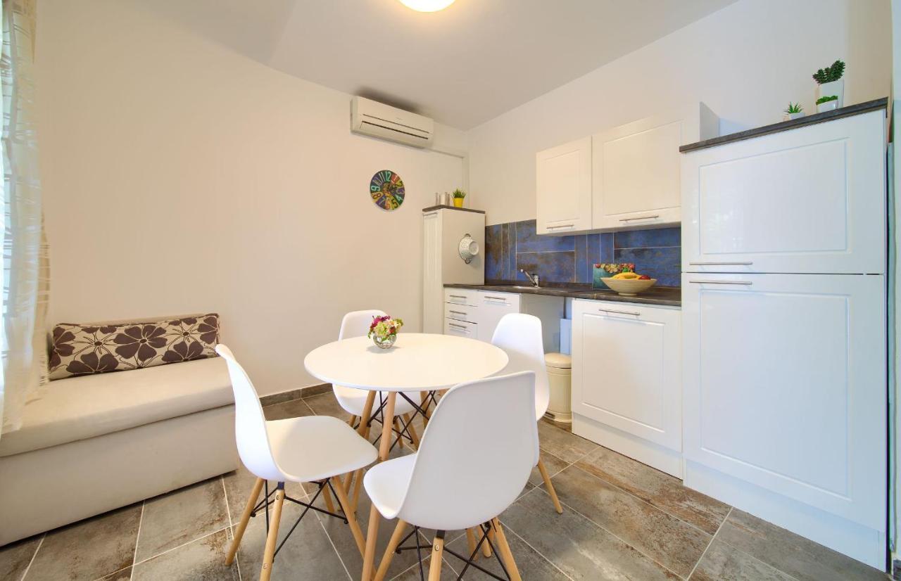 Apartments Dubravka Đảo Krk Ngoại thất bức ảnh