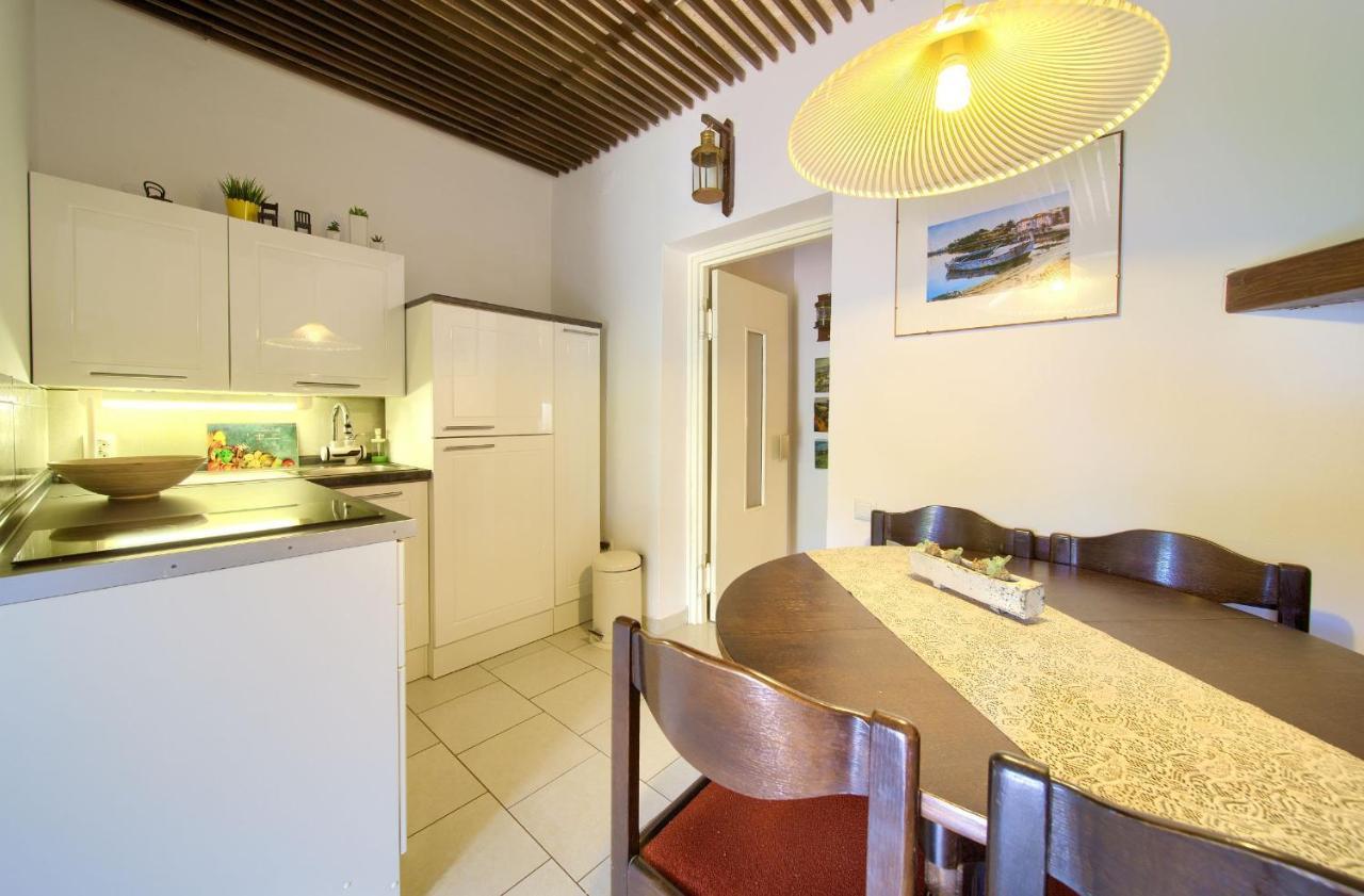 Apartments Dubravka Đảo Krk Ngoại thất bức ảnh